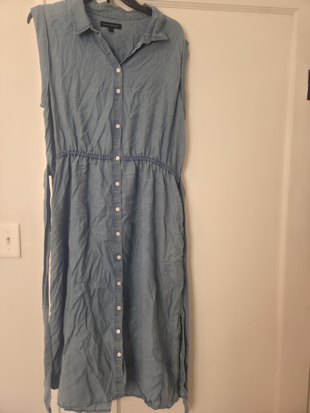 Banana Republic Light Blue Sleeveless Button-Front Midi Dress